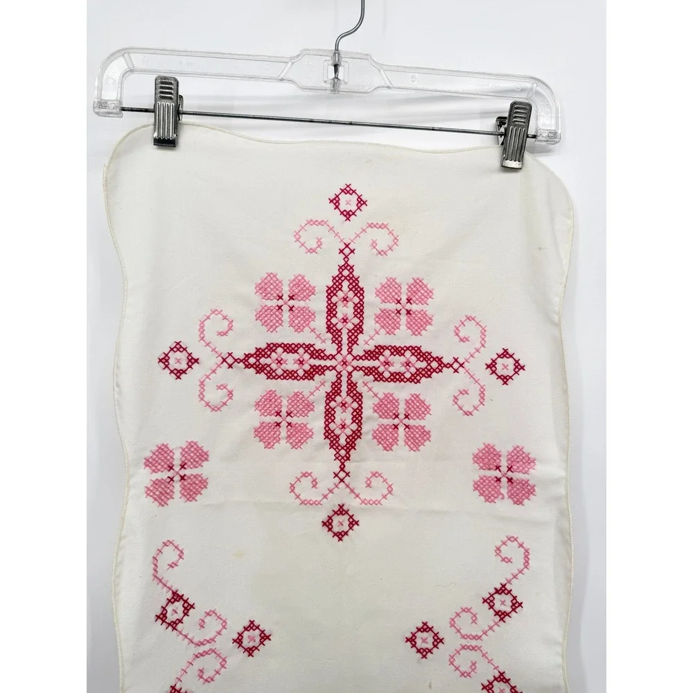 Vintage Embroidered Table Runner Dresser Scarf Cross Stitch Floral 40x14